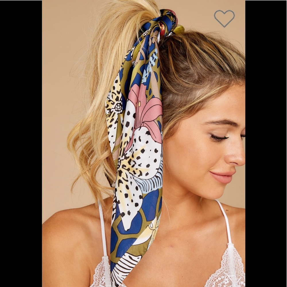 Floral Multicolor Scarf